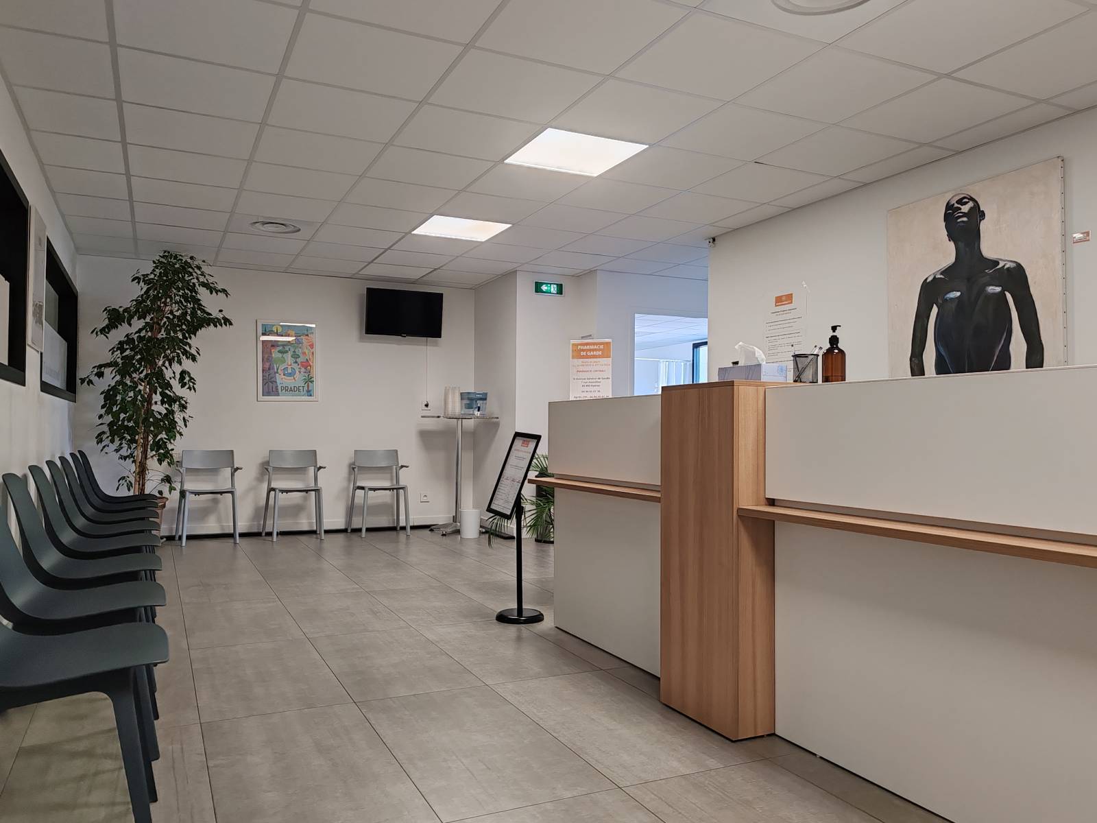 Bureaux et Commerces à louer dans le Pôle d'Activités 