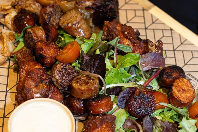 Halles Victoria - Découvrez Votre Nouveau Théâtre Gourmand en centre-ville d'Hyères