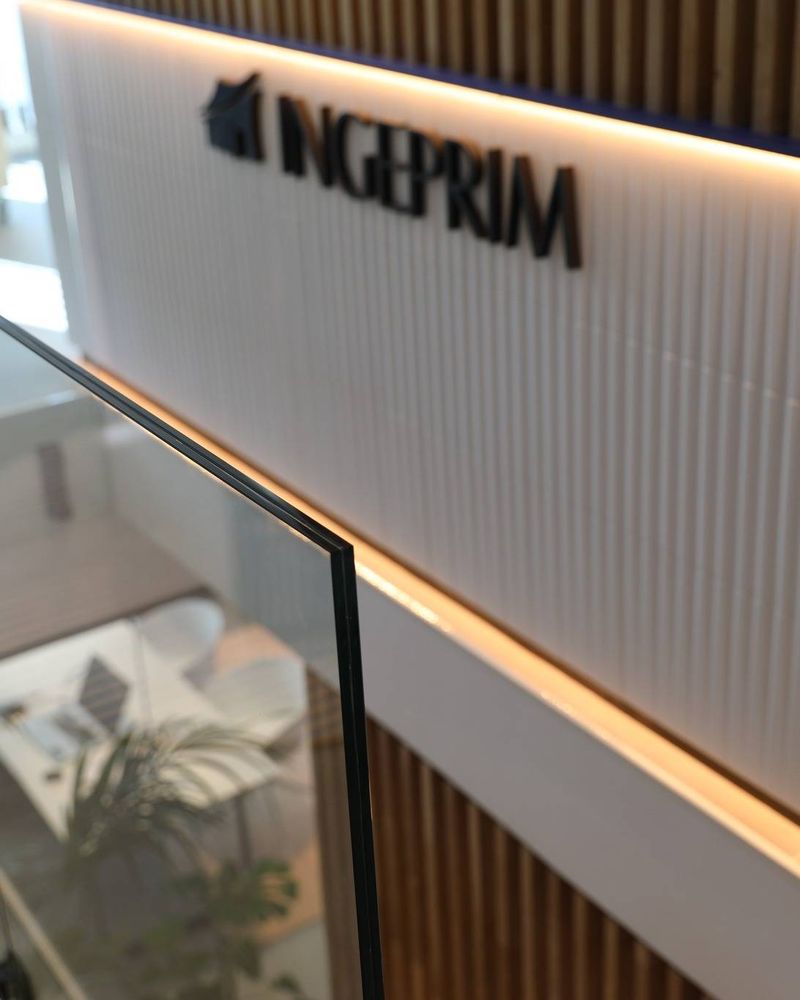 L'AGRANDISSEMENT DE L'AGENCE - Carré Vilette