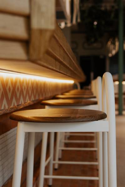 Halles Victoria - Découvrez Votre Nouveau Théâtre Gourmand en centre-ville d'Hyères
