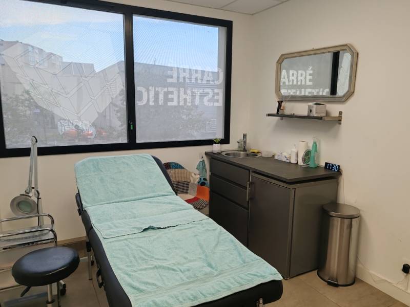 Bureaux et Commerces à louer dans le Pôle d'Activités 