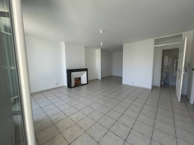 À LOUER T2 CENTRE VILLE DE HYERES